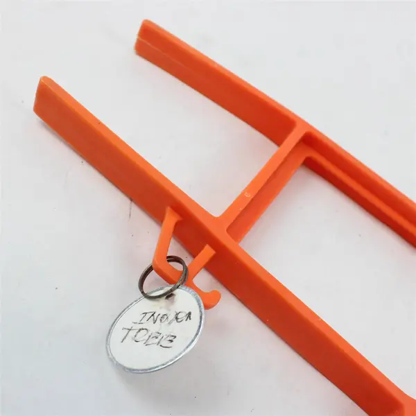 Lot of 4 H-Frame Extension Cord Holders 2 Orange 2 Black