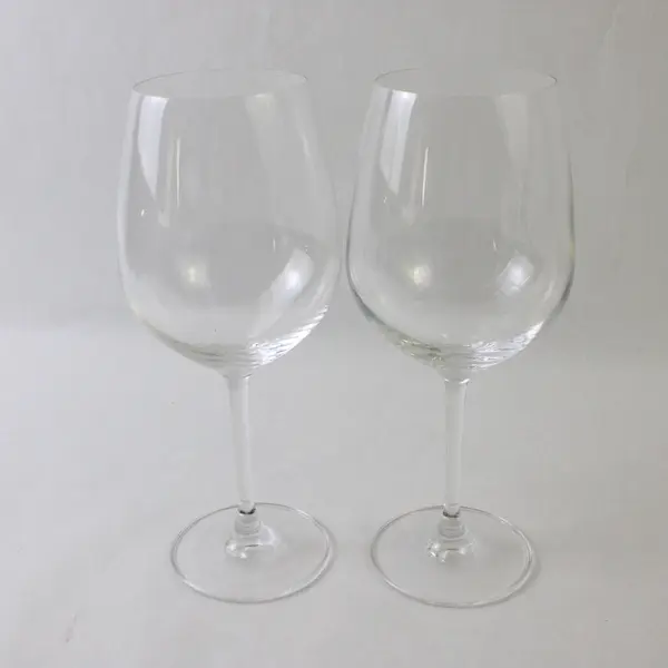 Lot Of 2 Unbranded/Unmarked Matching Clear Glass Red Wine Glasses 9.5" Tall