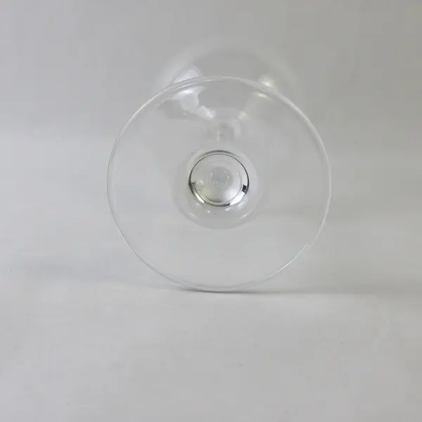 Lot Of 2 Unbranded/Unmarked Matching Clear Glass Red Wine Glasses 9.5" Tall