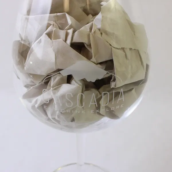 Lot Of 5 Assorted Willamette Valley Winery Clear Glass Wine Glasses 9.25" Tall