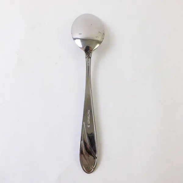 Five Pfaltzgraff Teaspoons in the Pattern PFF38