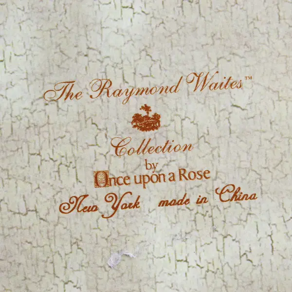  Once Upon A Rose The Raymond Waites Collection Hat Box