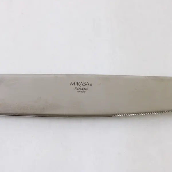 Three Avalene Dinner Knives by Mikasa