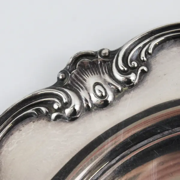 Gorham Strasbourg YC3142 Round Silverplated Tray 10.75in