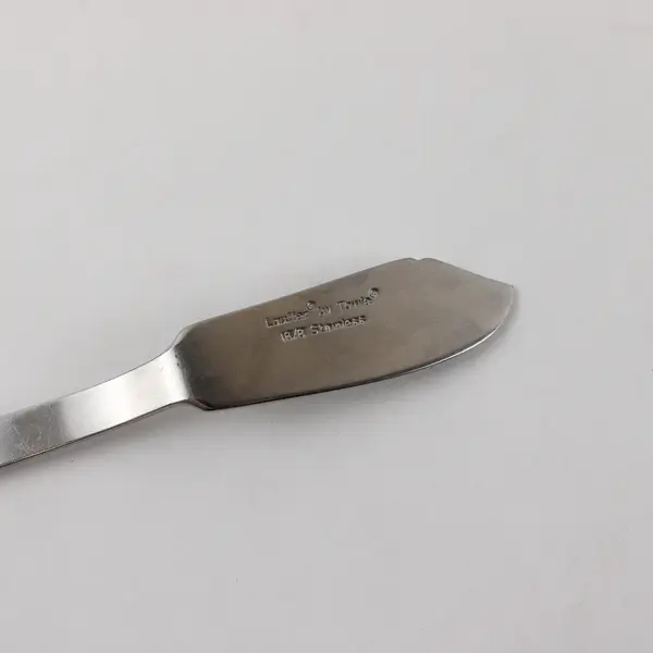 Three Dinner and One Butter Knife in the Pattern Pela from Lauffer by Towle