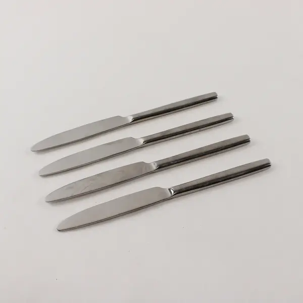 Four WMF Dinner Knives in the Pattern Line