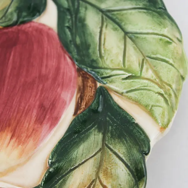 8.25 Inch Apple Pattern Plate