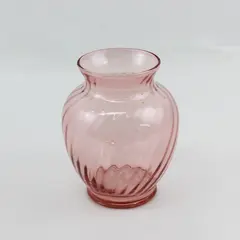 Vintage Cranberry Glass Spiral Ribbed Pattern Flower Vase 6.5"
