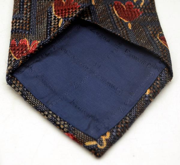 ERMENEGILDO ZEGNA Floral Silk Blend Neck Tie, Made in Italy.