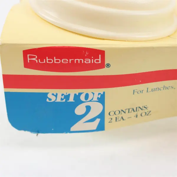Rubbermaid Servin' Saver Cylinder Set 2 Pack 4 Oz Food Storage Containers
