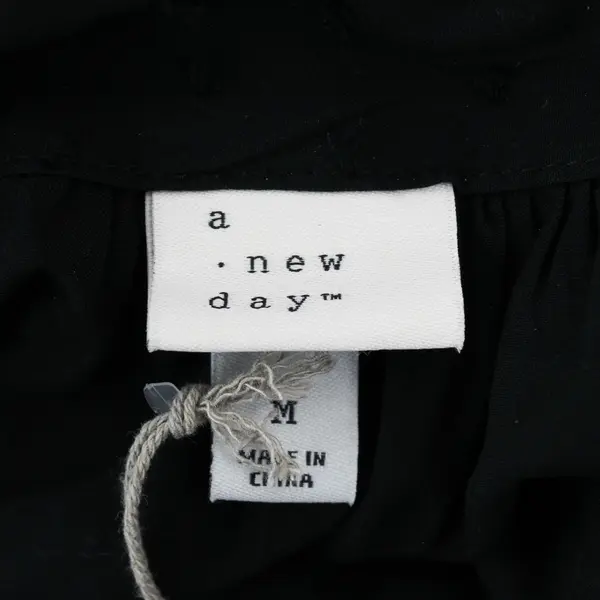 NWT A New Day Black Textured Long-Sleeved Pussy Bow Blouse Women's Medium