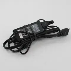 Dell 45W AC/DC Adapter Model No. LA45NM140 19.5V 2.31A