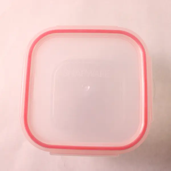 Lot of 3 Snapware Food Storage Containers Red Lids 0.5 Cups and 1.25 Cups