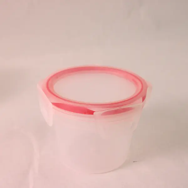 Lot of 3 Snapware Food Storage Containers Red Lids 0.5 Cups and 1.25 Cups