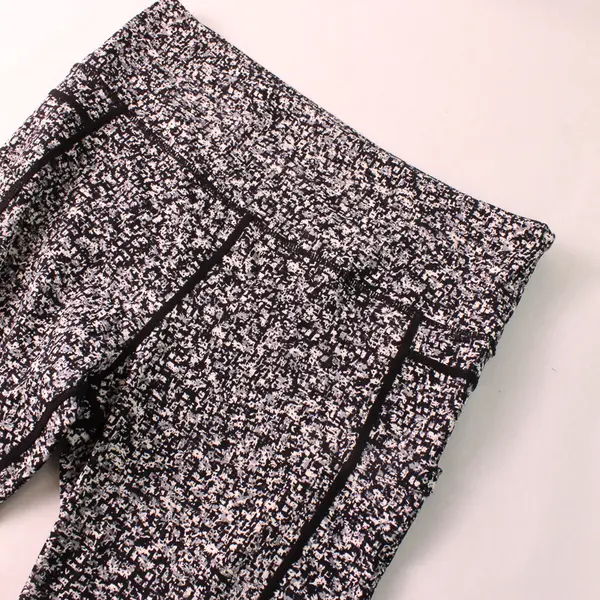 Zyia Black White & Gray Activewear Capri Leggings Women's Size 8-10