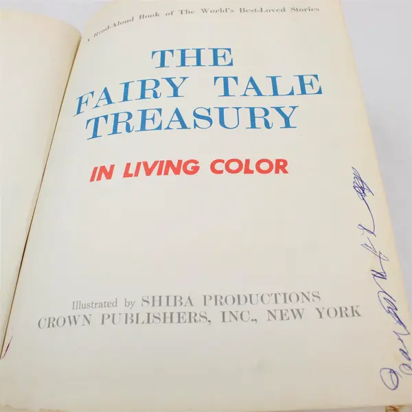 The Fairy Tale Treasury 1966 Vintage Collectible Children's Book