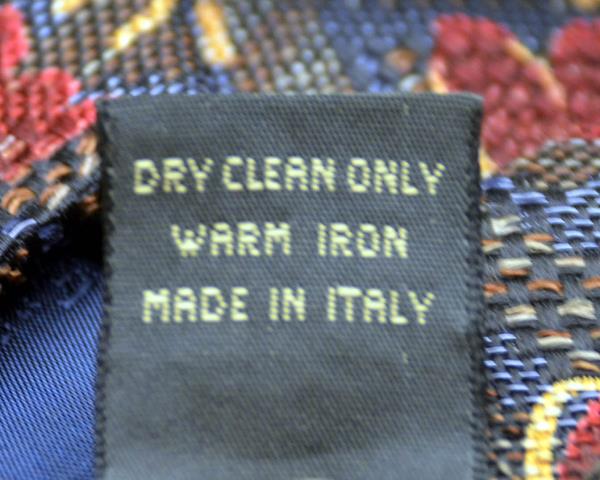 ERMENEGILDO ZEGNA Floral Silk Blend Neck Tie, Made in Italy.
