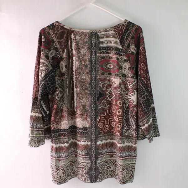 Christopher & Banks Red and Beige Paisley 3/4-Sleeve Blouse Women's Medium