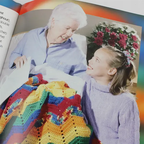 Vintage Cool Stuff Teach Me to Crochet 2002 Paperback 14  Projects Leisure Arts