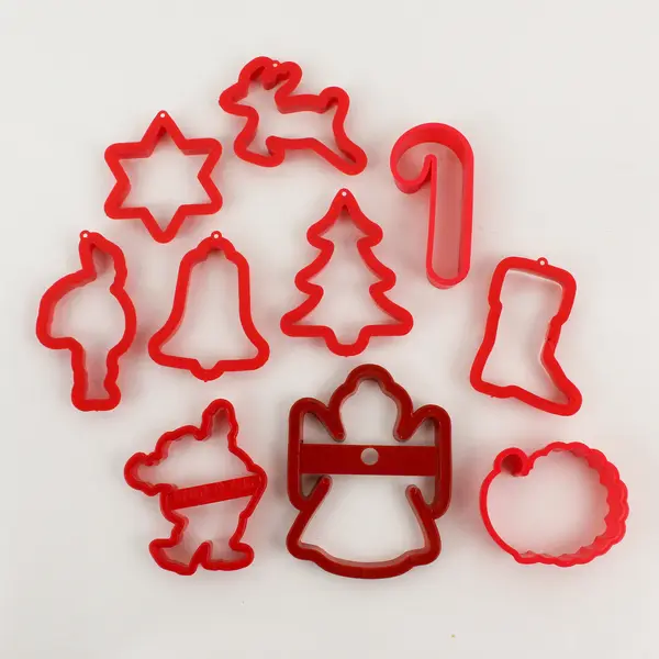 Lot of 18 Christmas Holiday Plastic Cookie Cutters