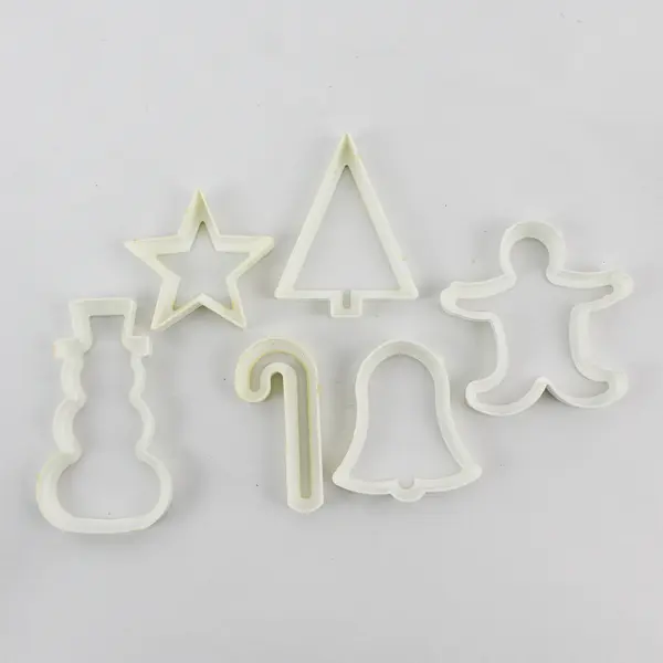 Set of 6 Minimalist Christmas Plastic Cookie Cutters