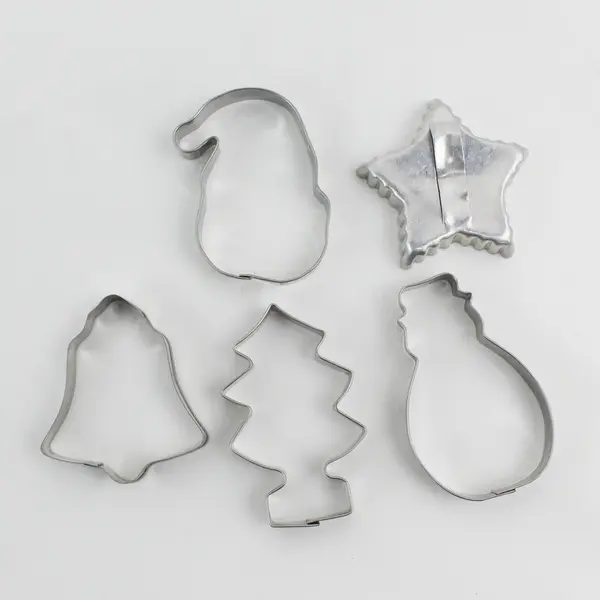 Lot of 12 Assorted Metal Baking Cutters Cookie Cutters Various Shapes