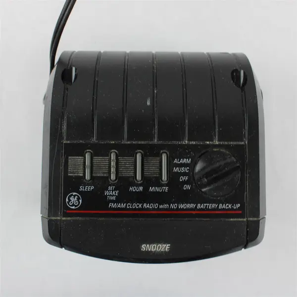 Vintage General Electric Alarm Clock Radio Model No. 7-4606BKA TESTED WORKS