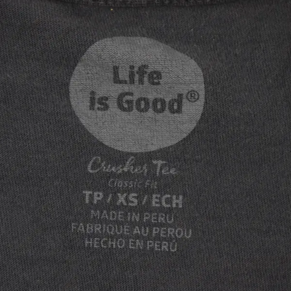 Life Is Good Beach Lounge Chair Graphic V-Neck T-Shirt Women's XS