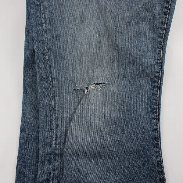 Lucky Brand Jeans Mens 34x32 Medium Wash 221 Original Bootcut Denim Jeans - FLAW