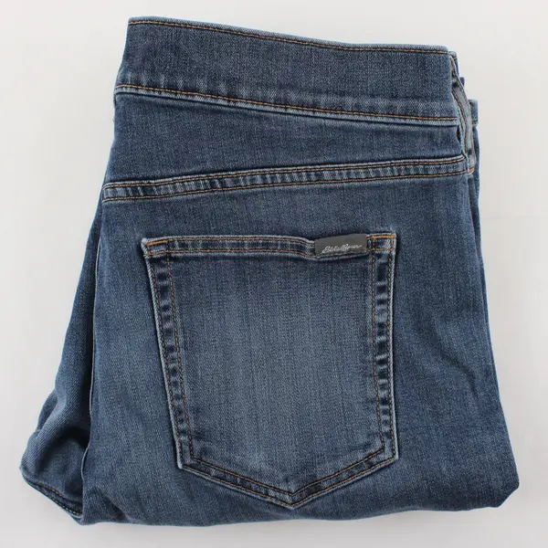 Eddie Bauer Womens 10 Medium Wash Slightly Curvy High Rise Slim Straight Jeans