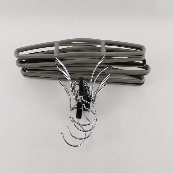 Lot of 4 Vintage Gray Plastic Clamp Clothes Hangers