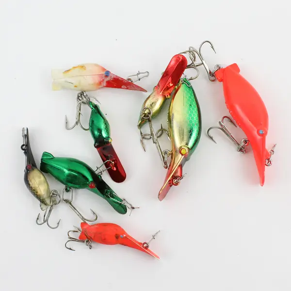 Lot of 8 Luhr Jensen Hot Shot Lures Sizes 3-50