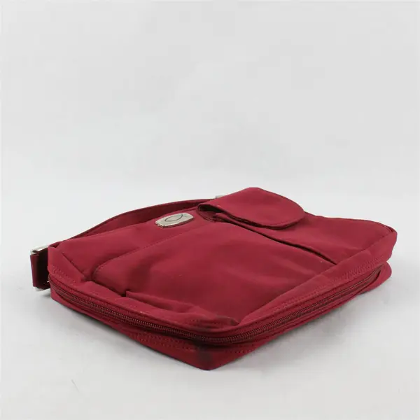 Zondervan Red Bible Carry Case with Pockets Stained Corner