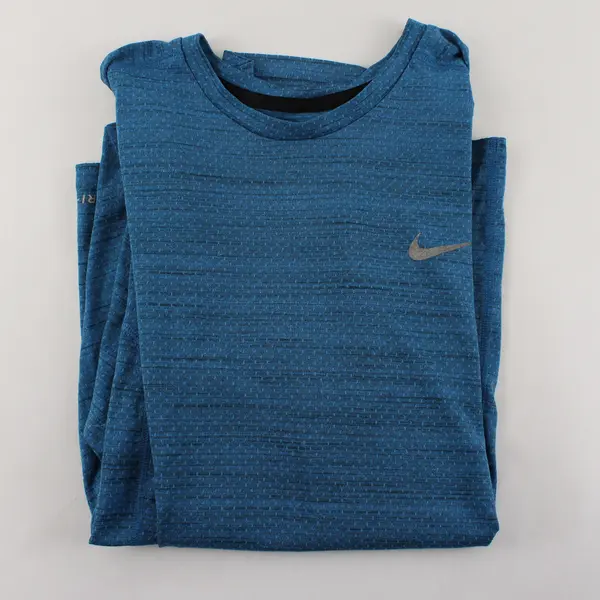 Nike Blue Short-Sleeved Athletic T-Shirt Men's Medium
