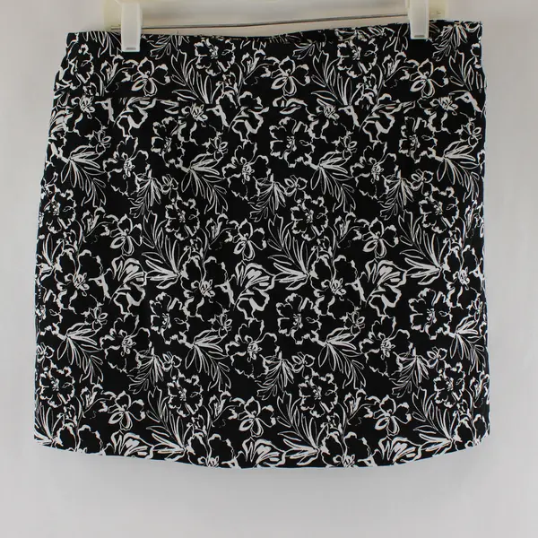 Zac & Rachel Black and White Floral Pattern Mini Pencil Skort Women's Large