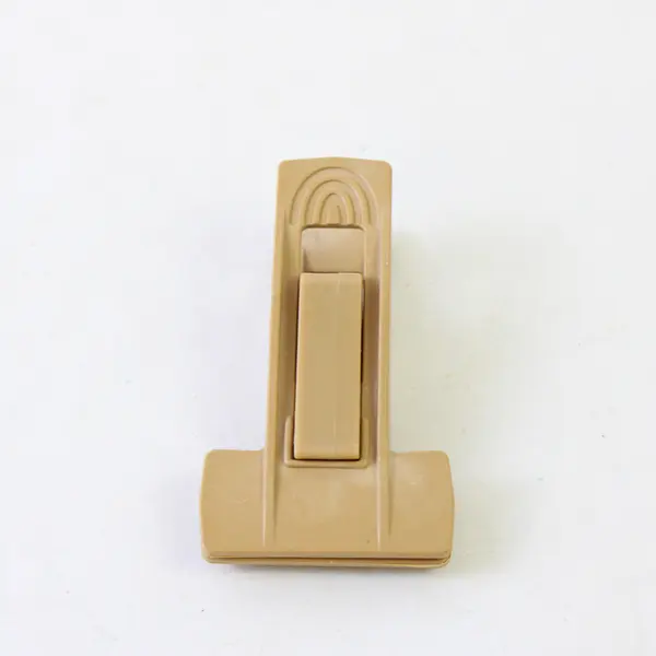 Lot of 10 Vintage Beige Plastic Clothes Hanger Clips