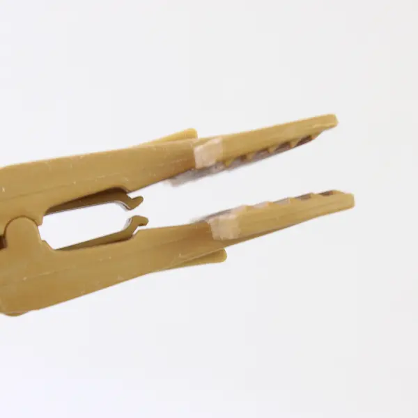 Lot of 10 Vintage Beige Plastic Clothes Hanger Clips