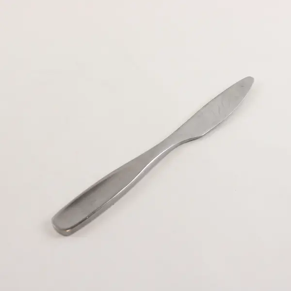 Three Vault (Stainless, Matte) Dinner Knives by Gourmet Settings