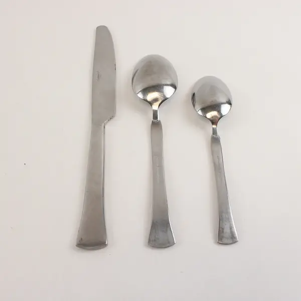 Yarmouth Flatware set by Cuisinart: Place Spoon, Teaspoon, Table Knife