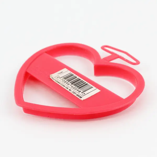 1993 VTG Wilton Love Heart Pink Plastic Cookie Cutter 3.5"