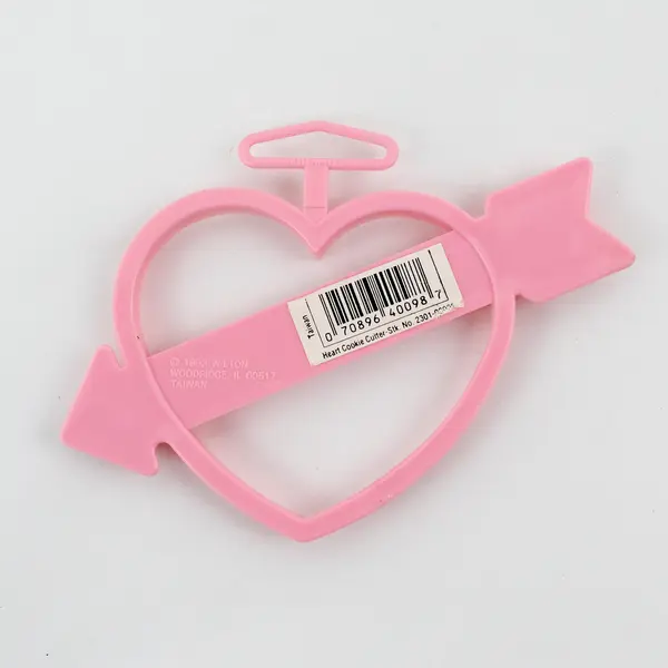 1993 VTG Wilton Love Heart with Arrow Pink Plastic Cookie Cutter 5"