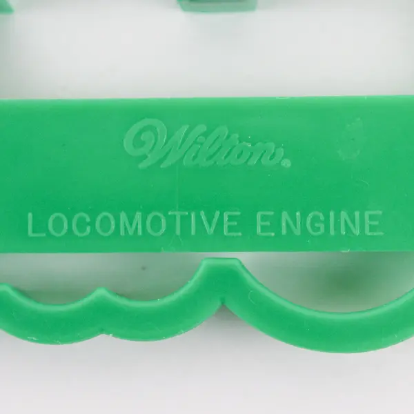1993 VTG Wilton Locomotive Engine Train Green Plastic Cookie Cutter 4"
