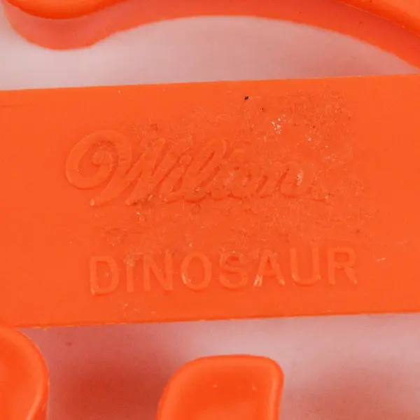 1993 VTG Wilton Long-Necked Dinosaur Orange Plastic Cookie Cutter 4"