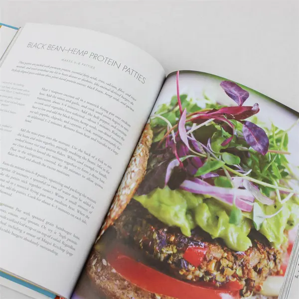 Superfood Kitchen: Nature's Most Amazing Foods Julie Morris 2012 HC DJ
