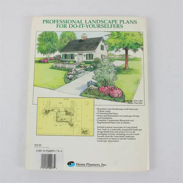 The Home Landscaper 55 Landscapes Ann Reilly Susan A Roth 1990 PB Good
