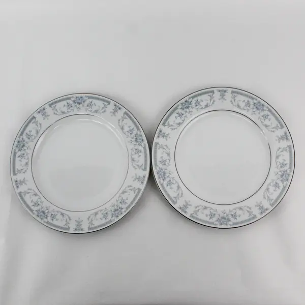 Set Of 2 Vintage Sheffield Blue Whisper 10.25” Dinner Plates Japan 1985