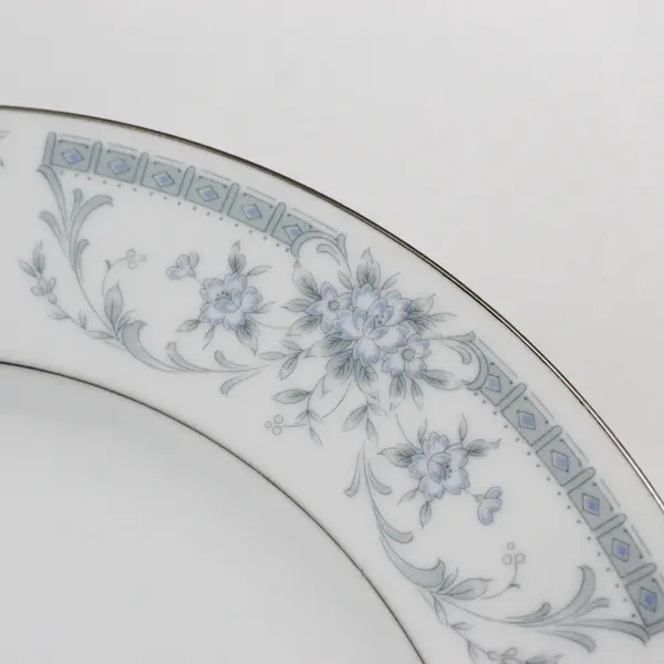 Set Of 2 Vintage Sheffield Blue Whisper 10.25” Dinner Plates Japan 1985