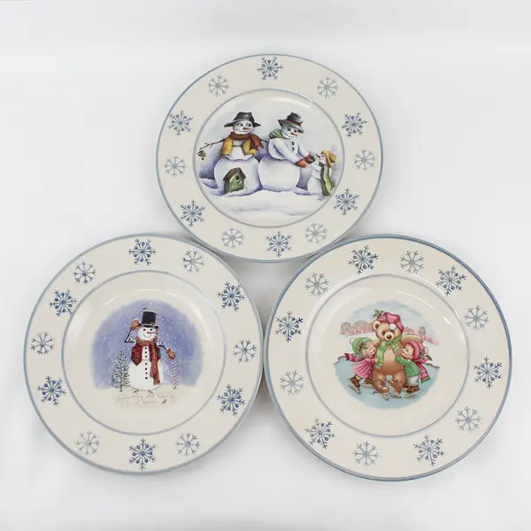 3 Royal Norfolk Stoneware Christmas Plates White W/ Blue Snowflake Rim Blue Trim
