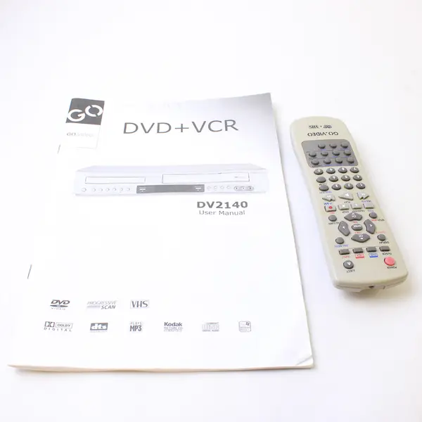 Go Video DV2140 DVD VCR Combo Player w/ Remote & Manual Power On Tested