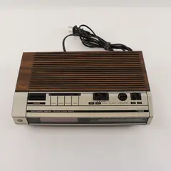 Vintage GE 7-4634 AM/FM Digital Clock Radio Woodgrain
